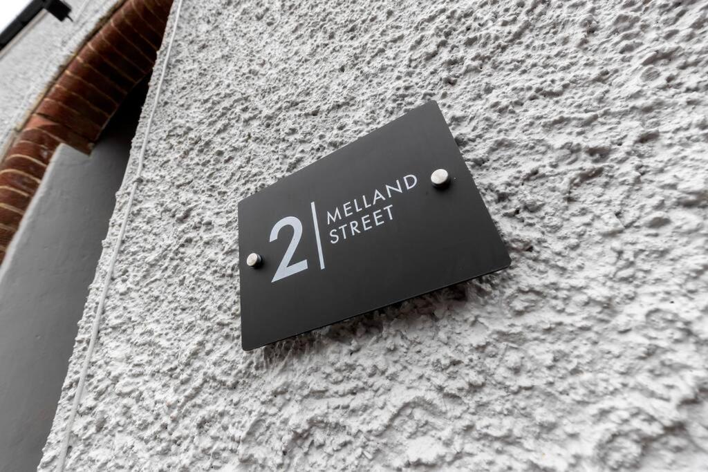 Modern Centrally Located 3 Bed Property With Tvs In Each Bedroom Super Fast Wifi And Crisp White Hotel Linen Hosted By Our Home Short Stays Darlington (Durham) Exterior foto
